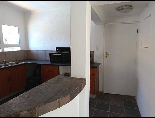 1 BEDROOM PROPERTY TO RENT IN BASSONIA